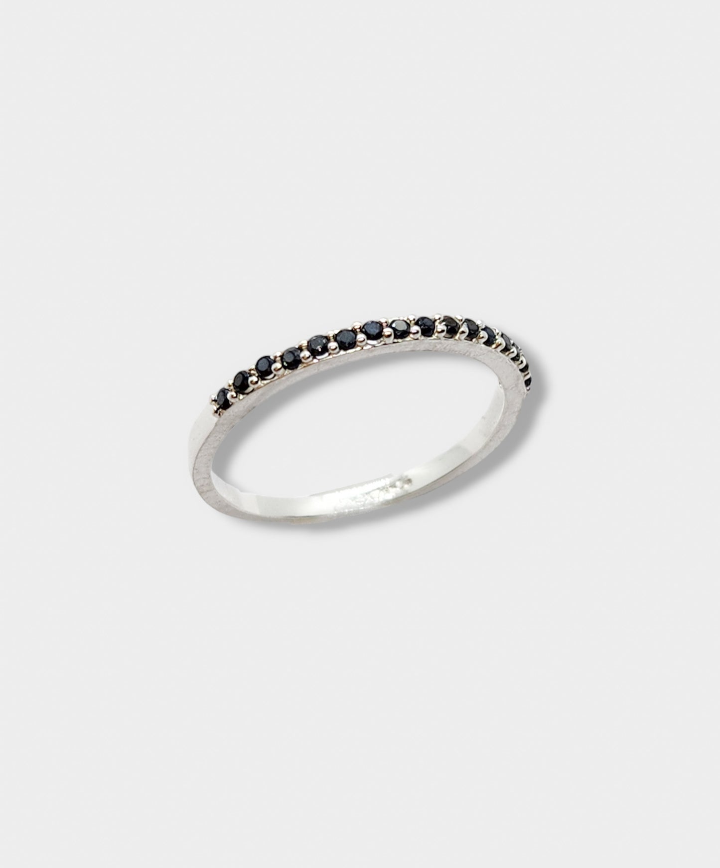 Anillo media churumbela negro