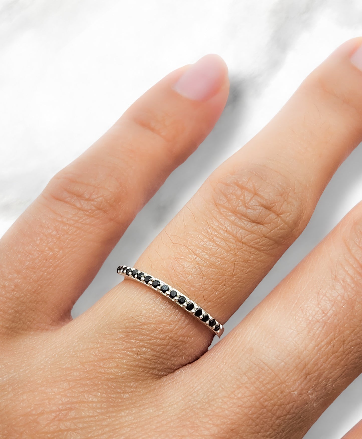 Anillo media churumbela negro