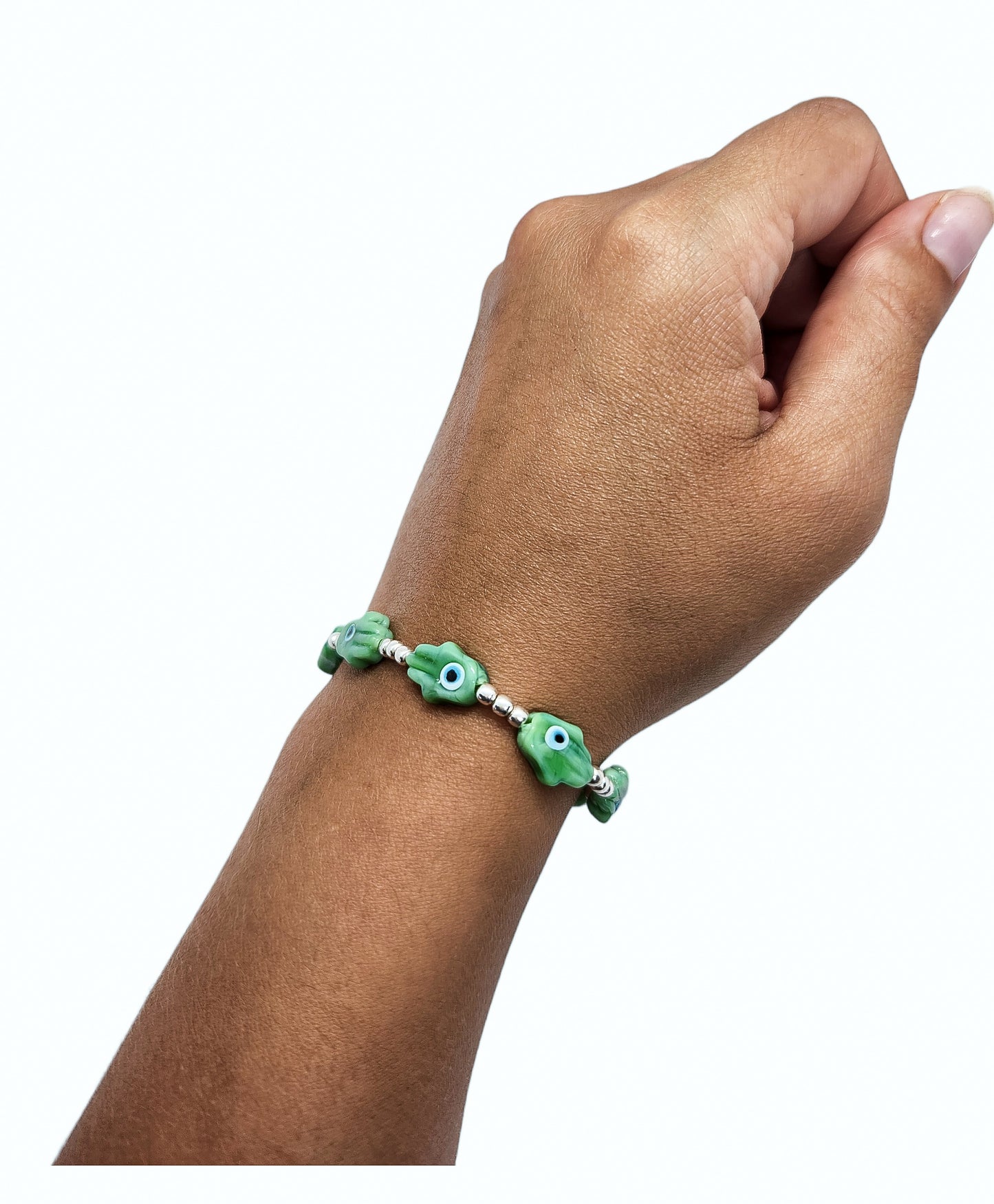 Pulsera de bolitas de plata con mano de fátima y ojito turco VERDE